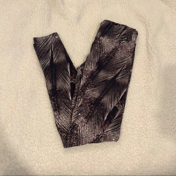 COPY - Lici Fit Midnight Palms Leggings. Size small - Picture 1 of 1